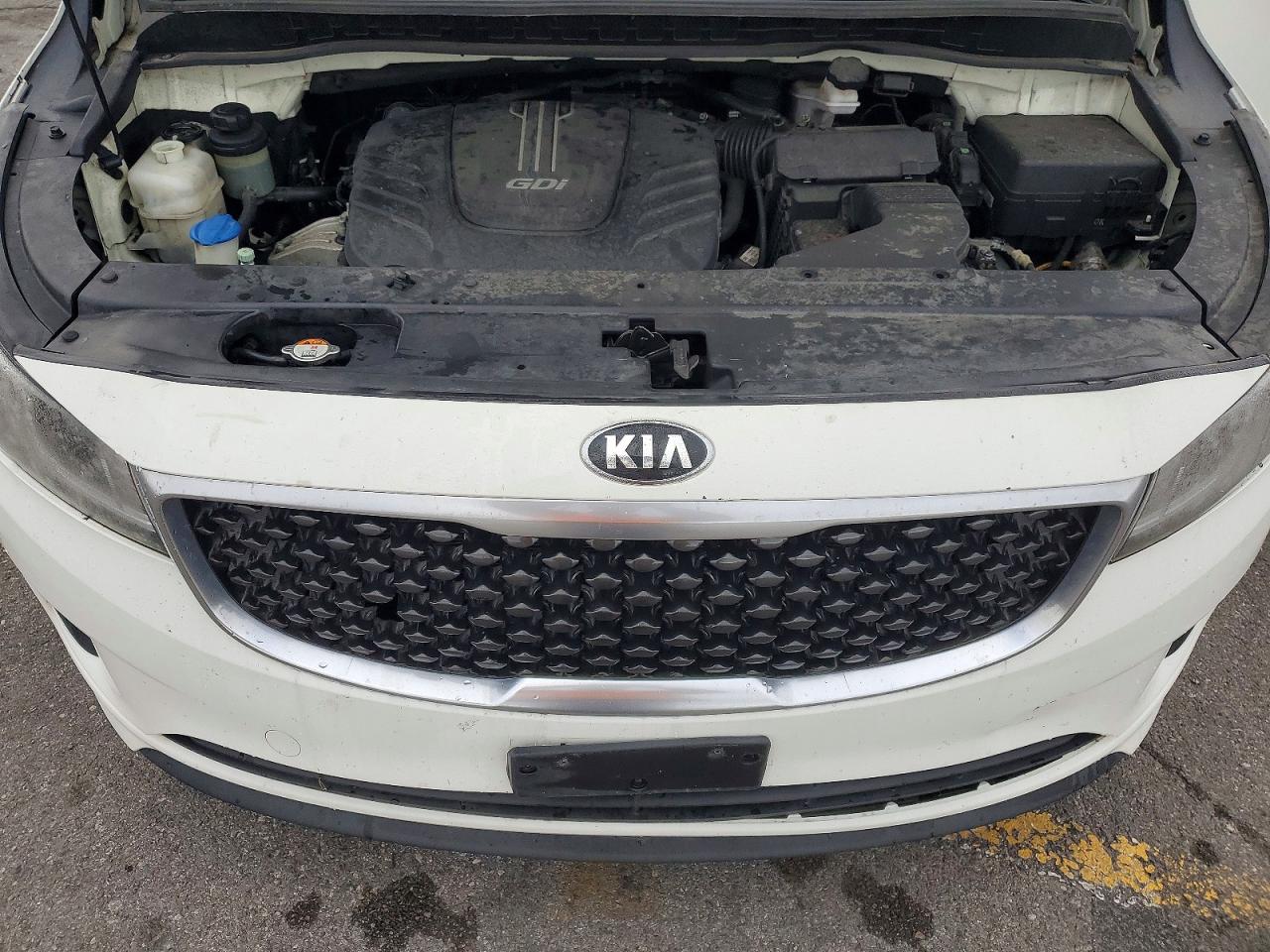 2016 KIA SEDONA LX photo 12