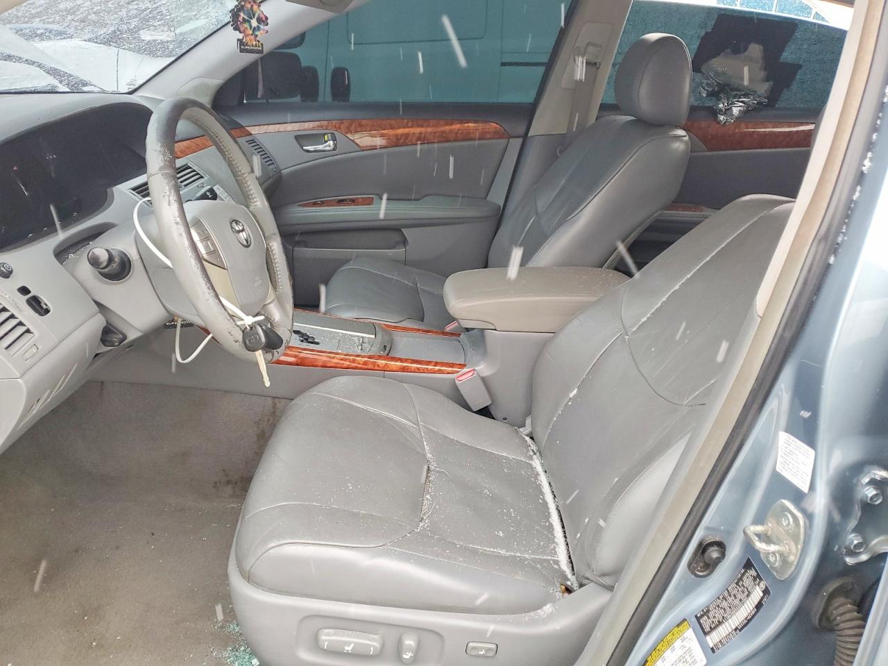 2005 TOYOTA AVALON XL photo 7
