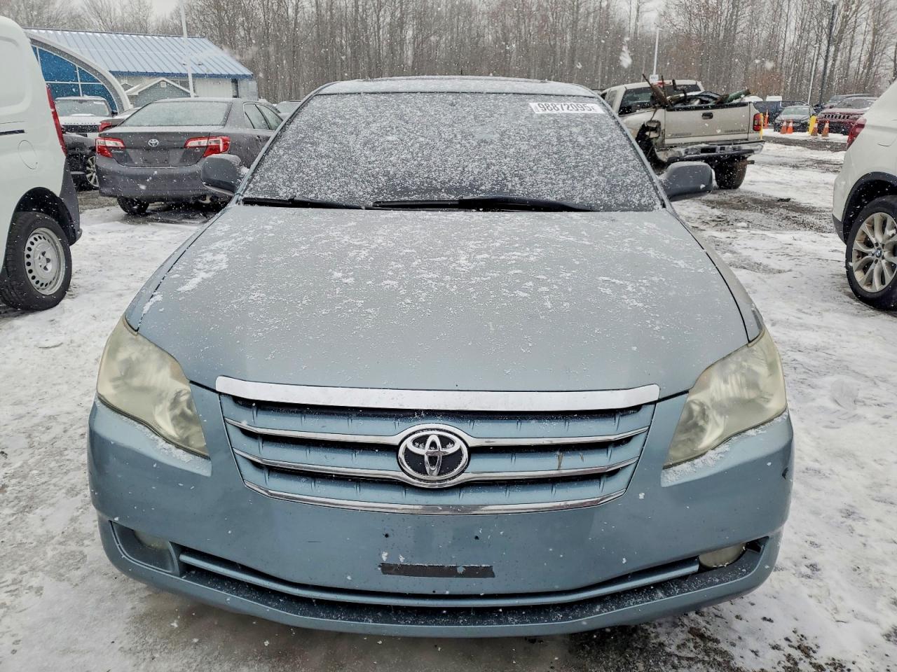 2005 TOYOTA AVALON XL photo 5