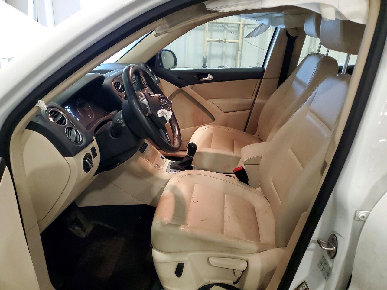 2017 VOLKSWAGEN TIGUAN S photo 7