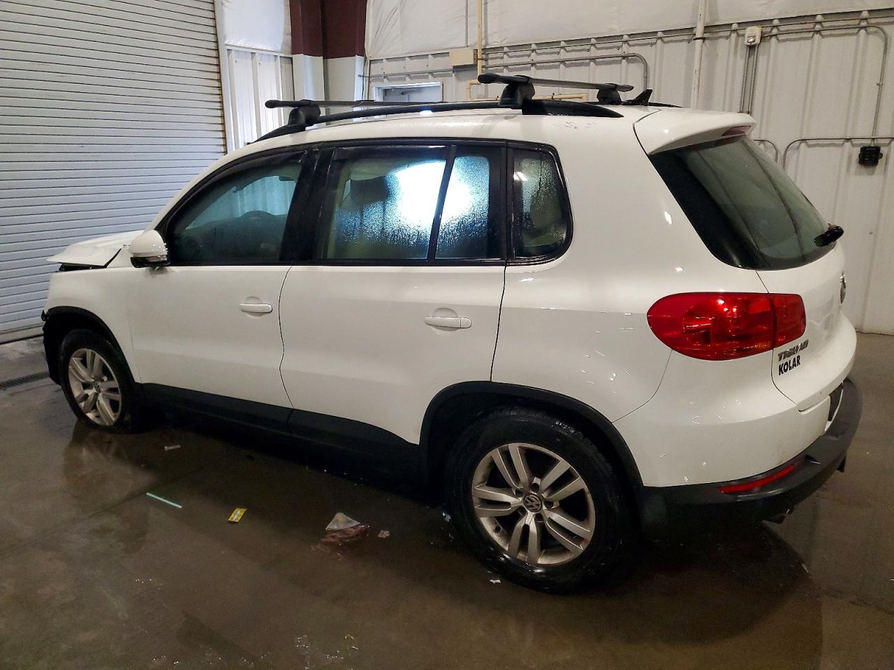 2017 VOLKSWAGEN TIGUAN S photo 2