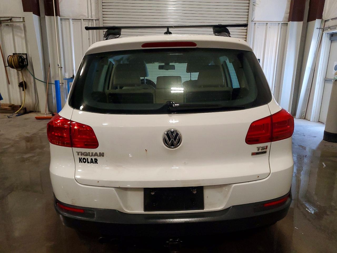2017 VOLKSWAGEN TIGUAN S photo 6