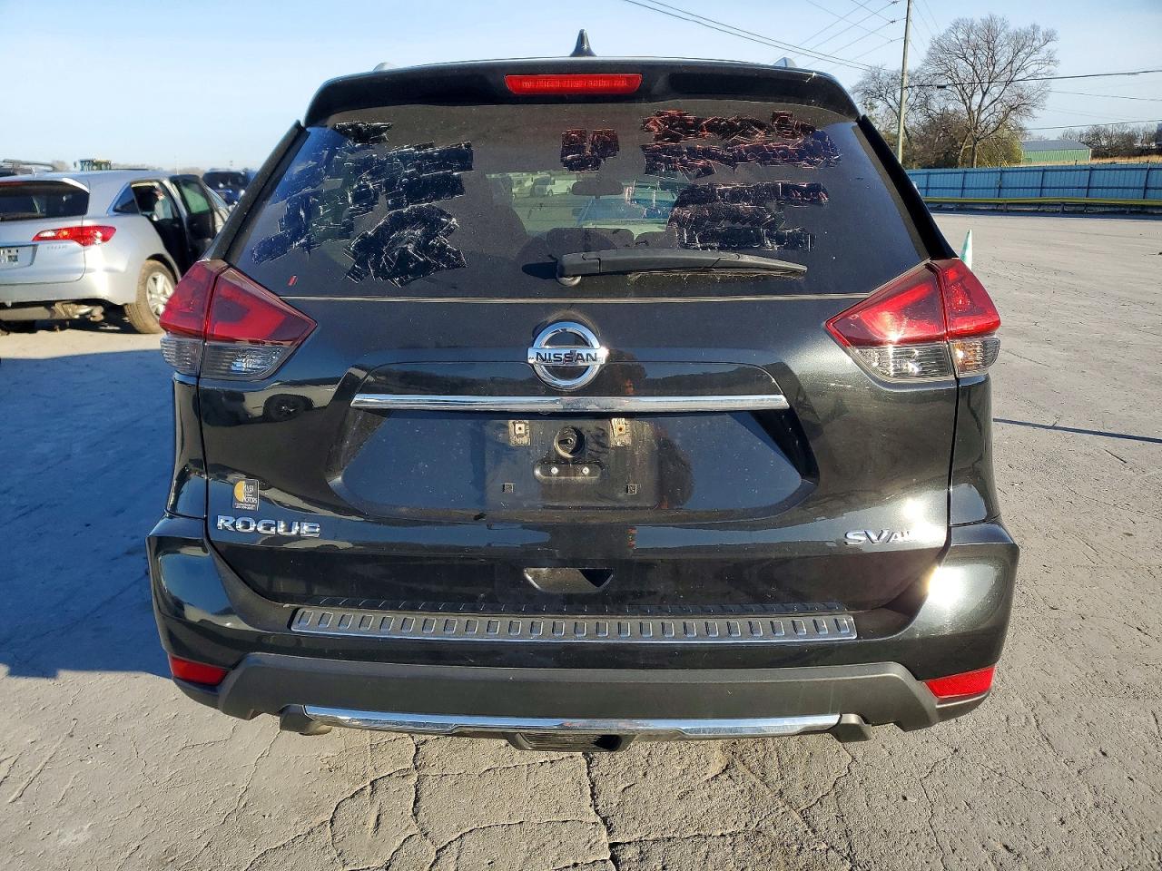 2018 NISSAN ROGUE S photo 11