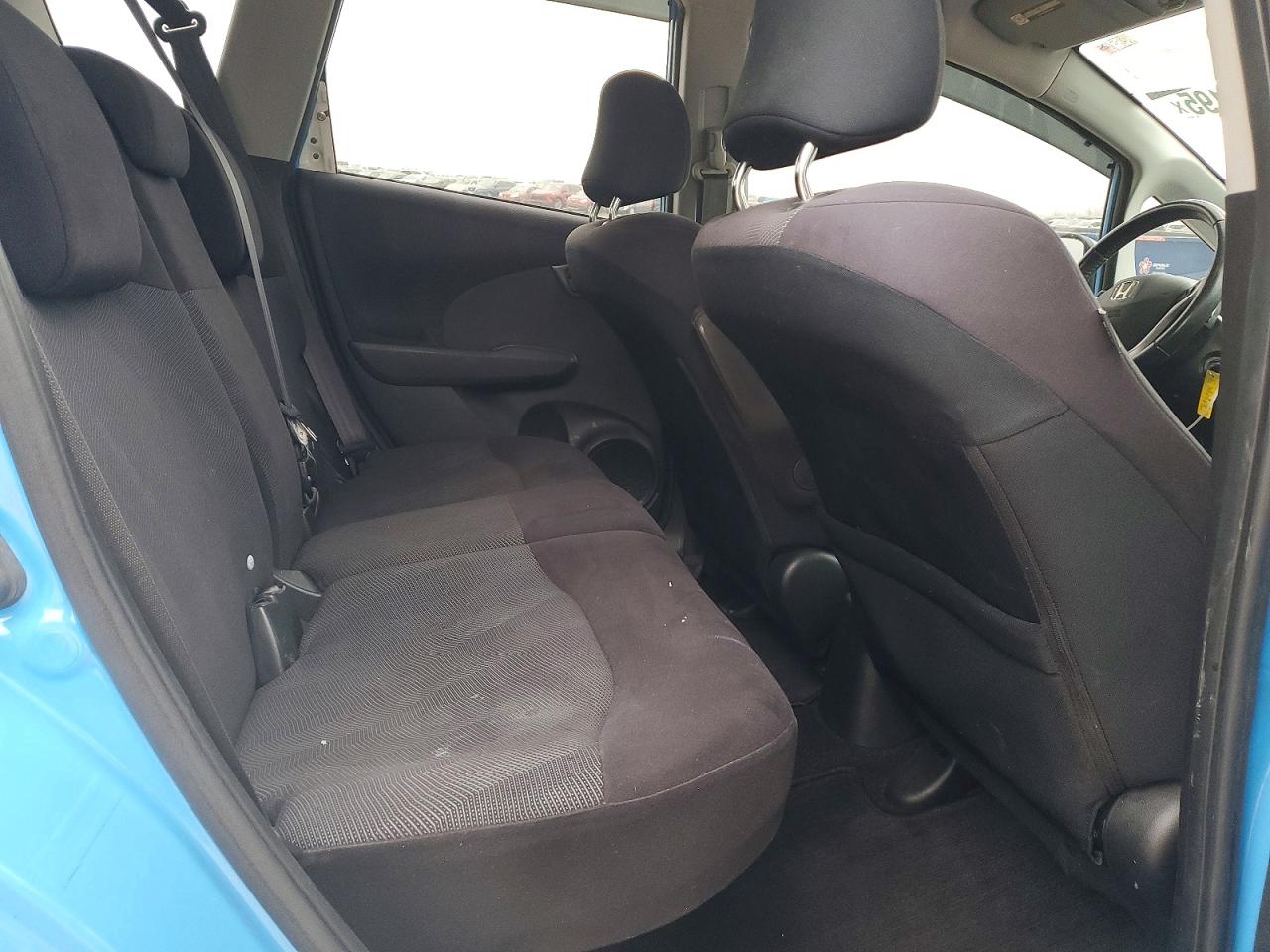 2011 HONDA FIT SPORT photo 10
