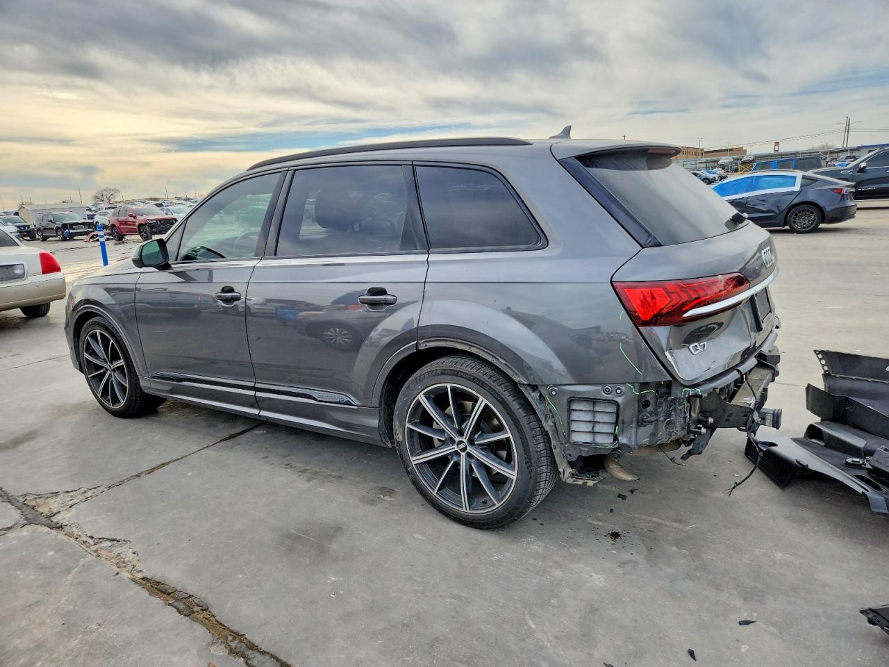 2020 AUDI Q7 PRESTIGE photo 2