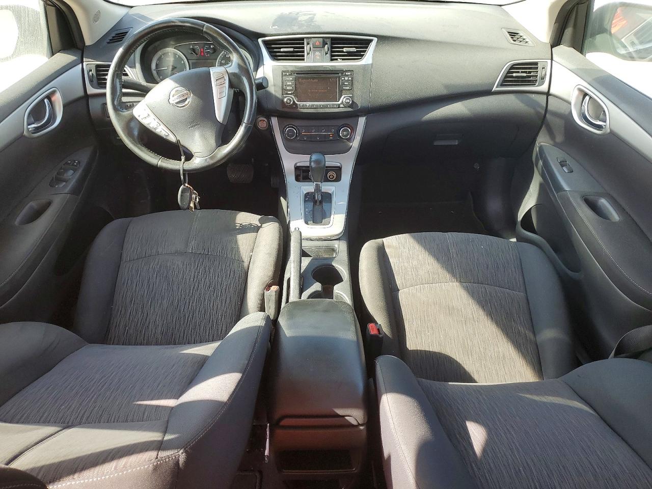 2015 NISSAN SENTRA S photo 8