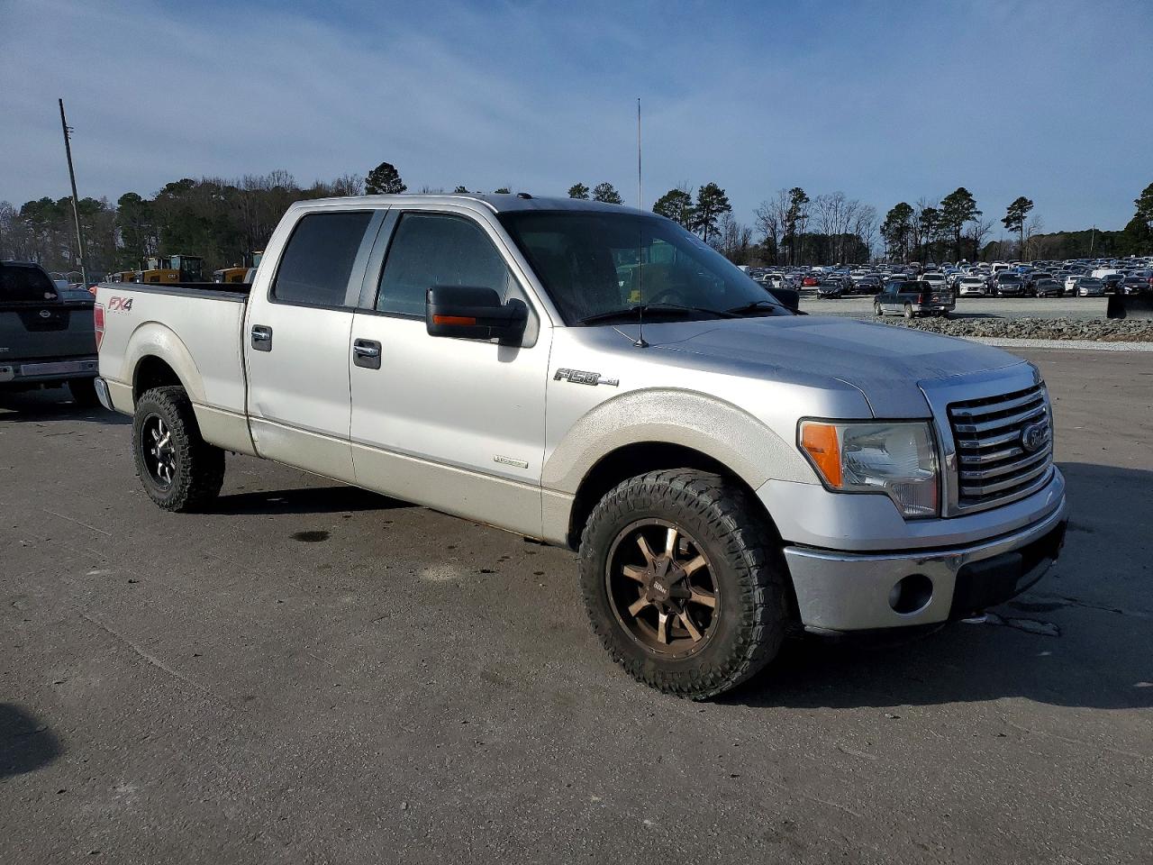 2011 FORD F150 SUPERCREW photo 4
