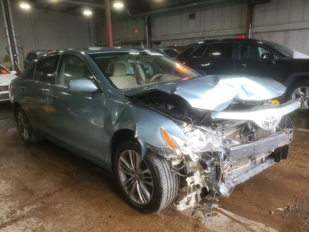 2009 TOYOTA CAMRY BASE photo 4