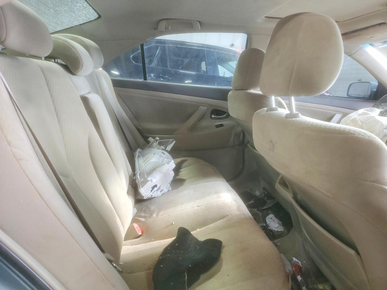 2009 TOYOTA CAMRY BASE photo 10