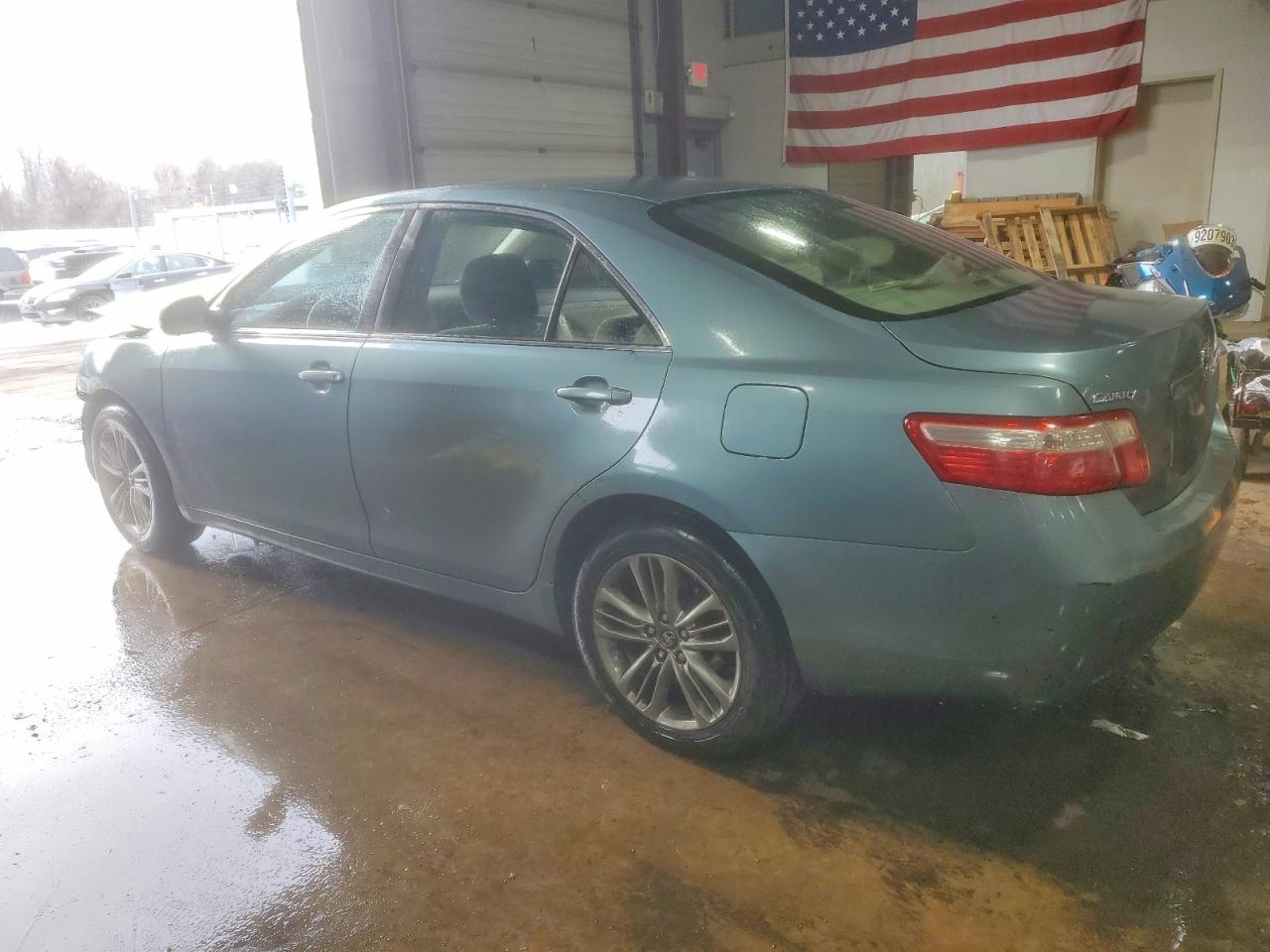 2009 TOYOTA CAMRY BASE photo 2