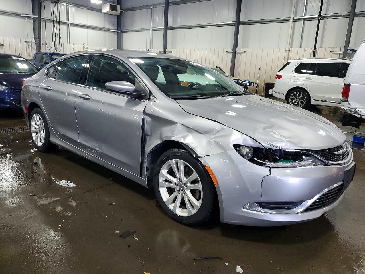 2015 CHRYSLER 200 LIMITED photo 4