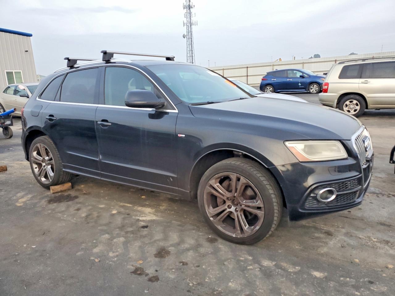 2013 AUDI Q5 PREMIUM PLUS photo 4