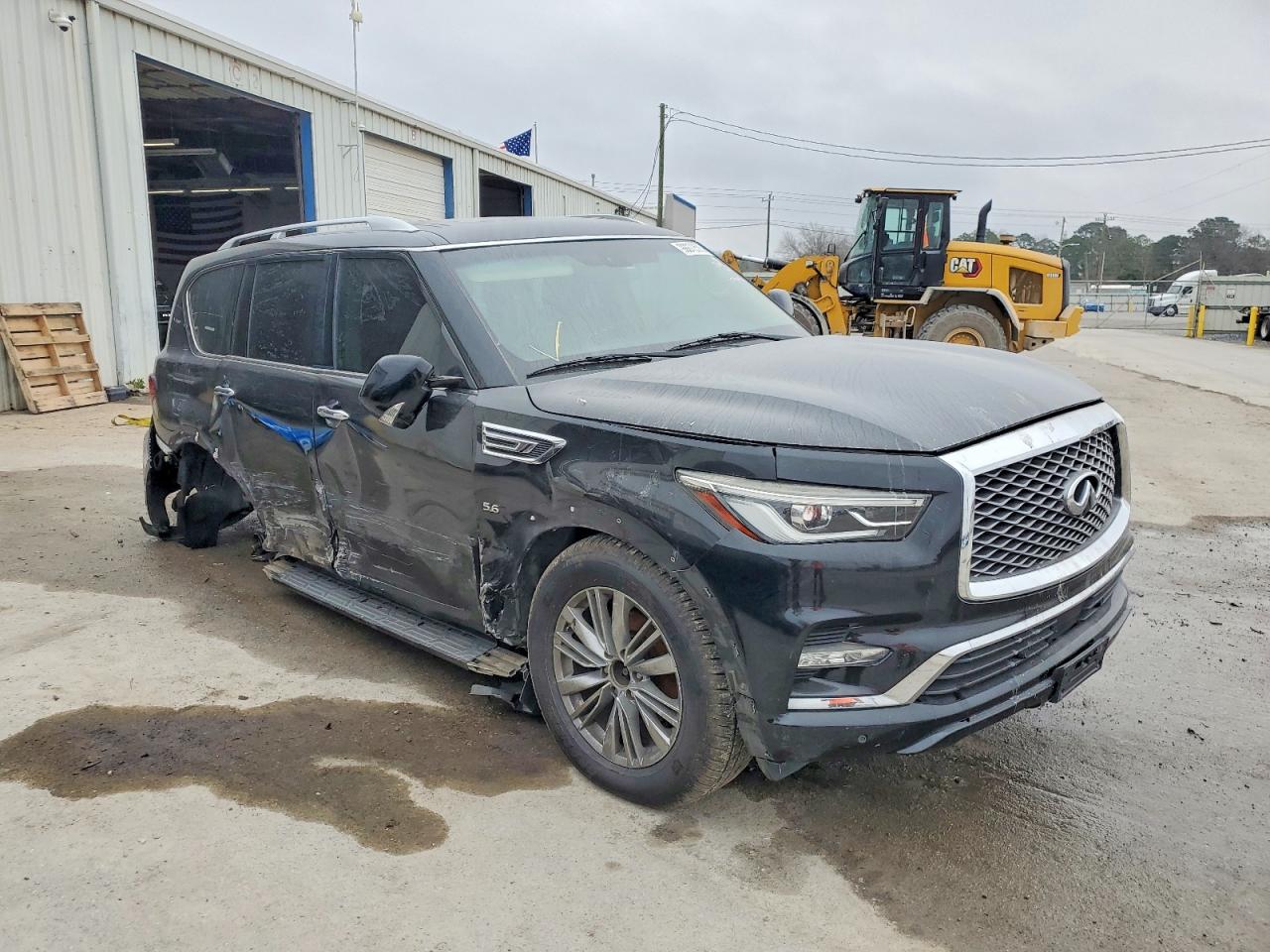 2018 INFINITI QX80 BASE photo 4