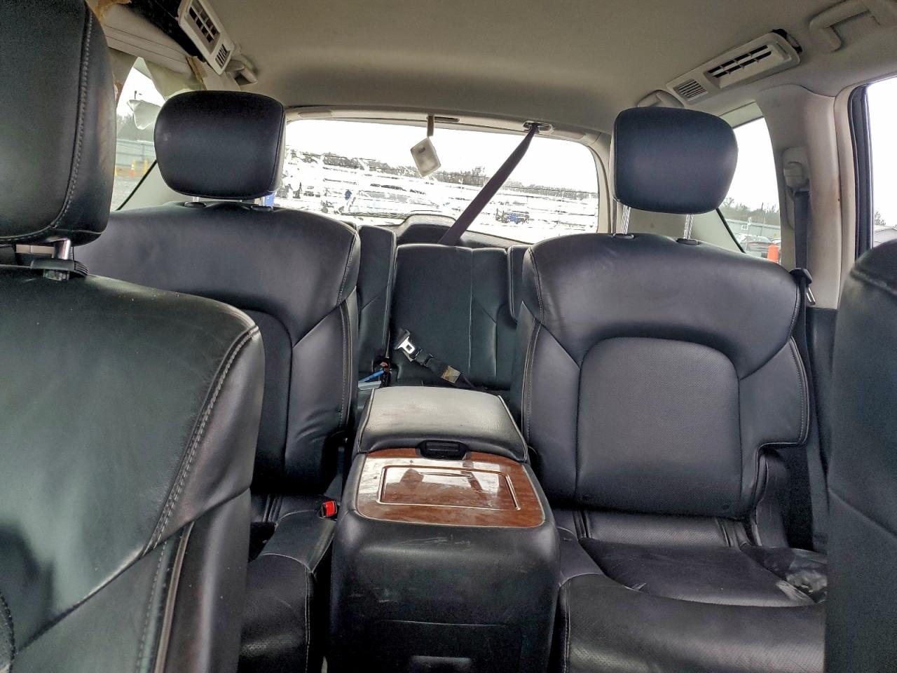 2018 INFINITI QX80 BASE photo 10
