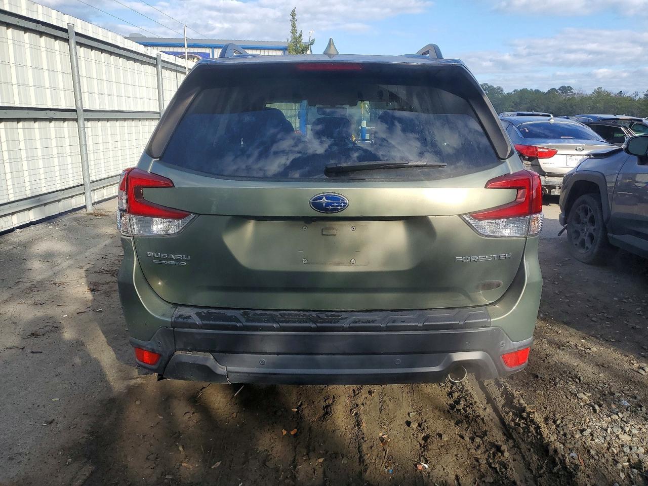 2020 SUBARU FORESTER LIMITED photo 6