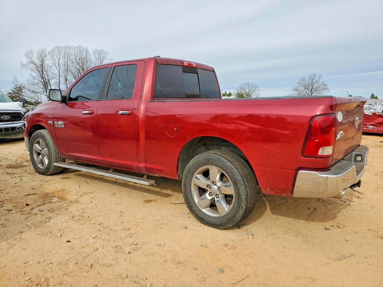 2014 RAM 1500 SLT photo 3