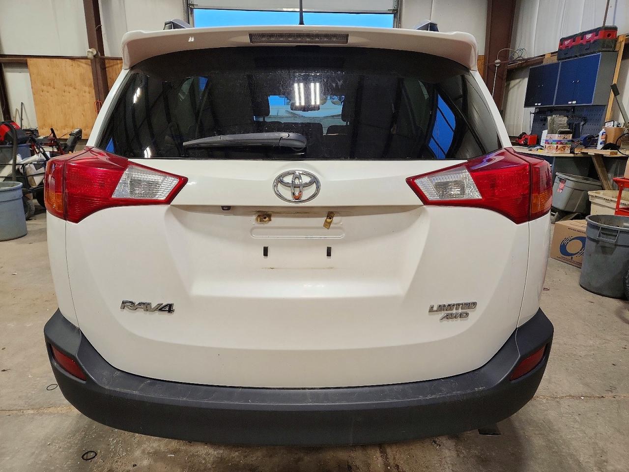 2015 TOYOTA RAV4 LIMITED photo 11