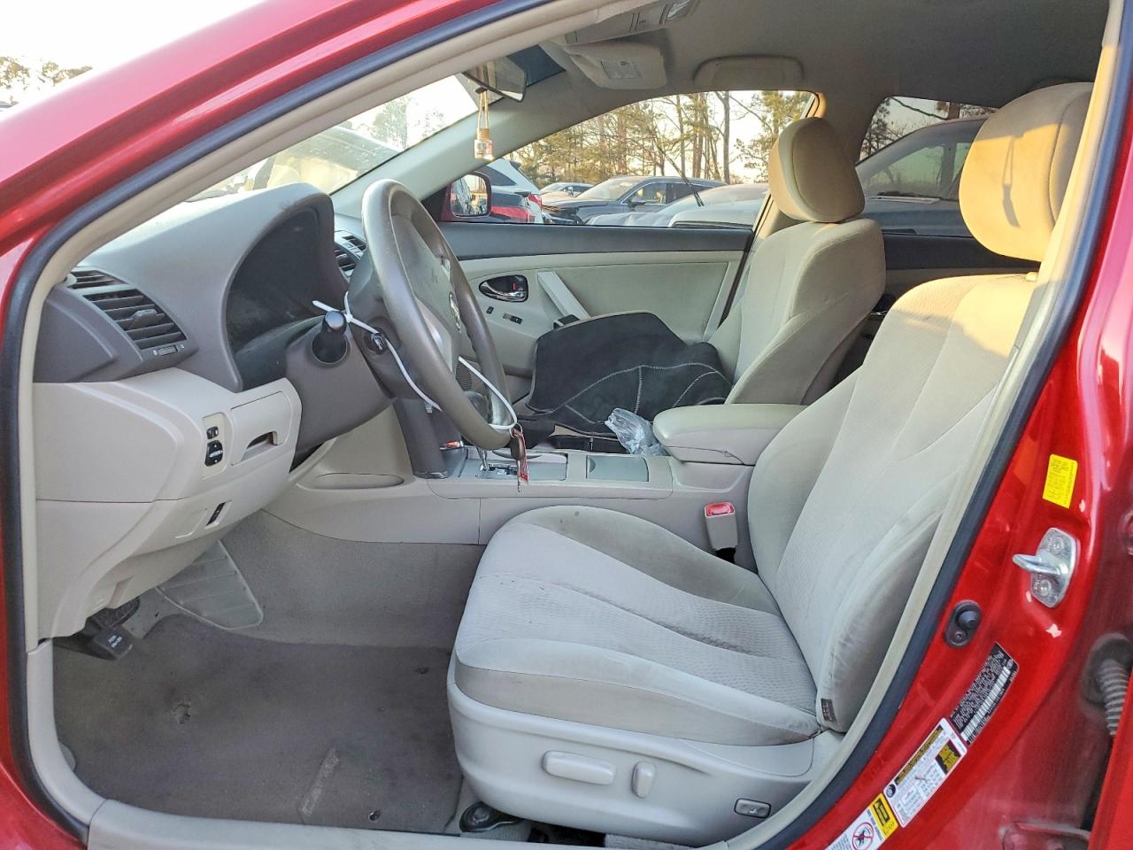 2011 TOYOTA CAMRY BASE photo 7