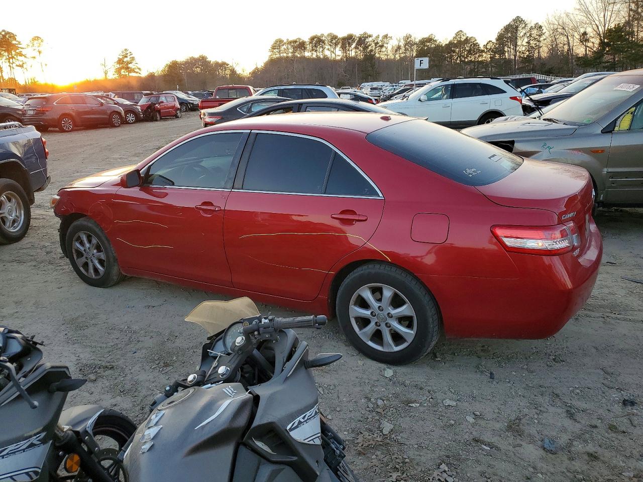 2011 TOYOTA CAMRY BASE photo 2