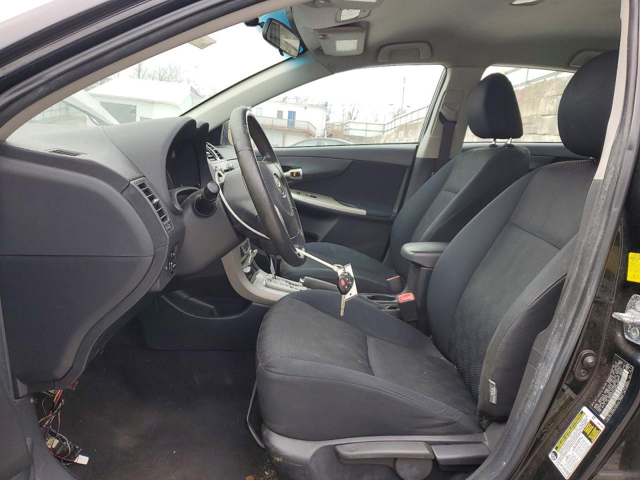 2010 TOYOTA COROLLA BASE photo 13