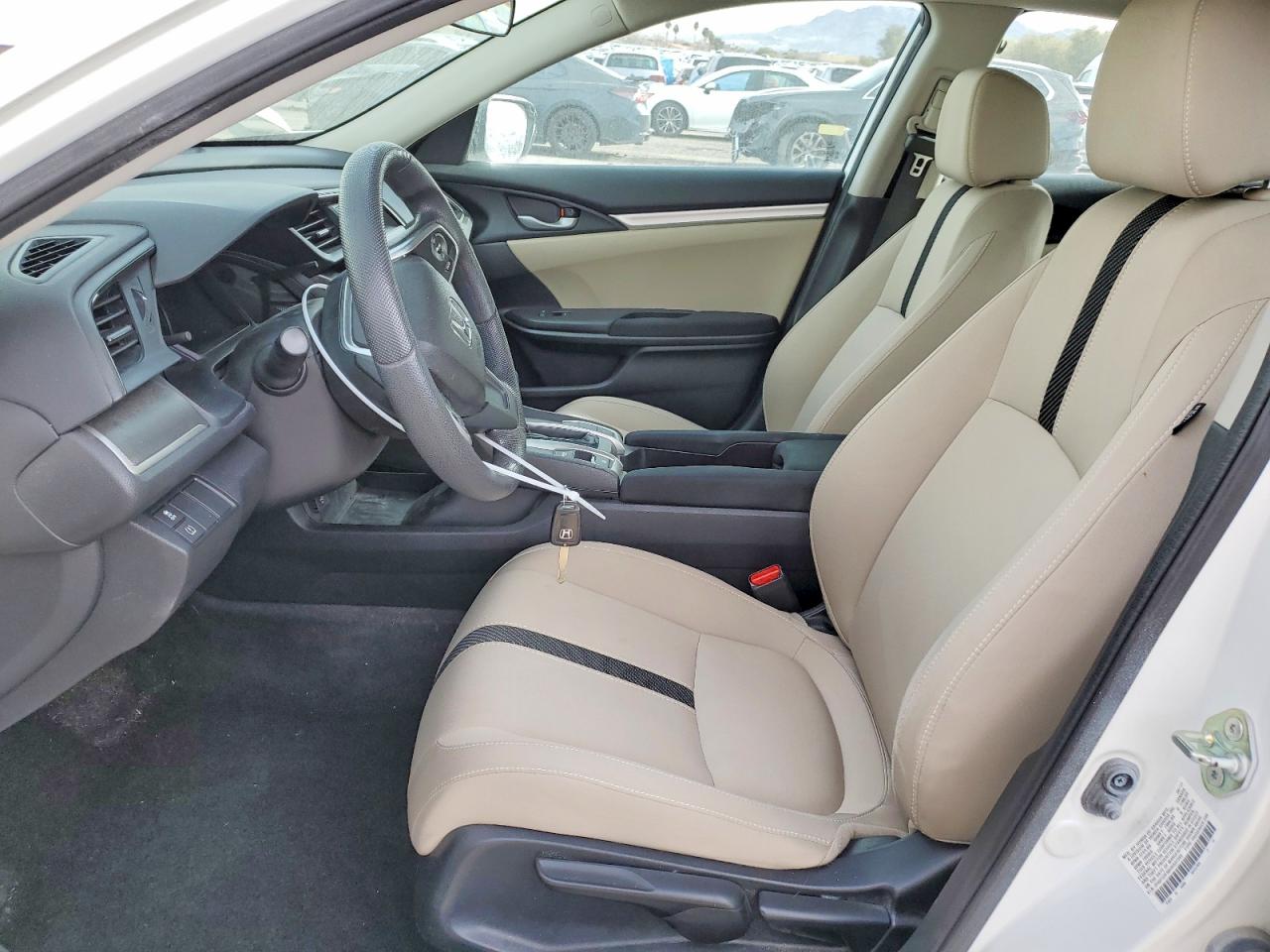 2017 HONDA CIVIC LX photo 7