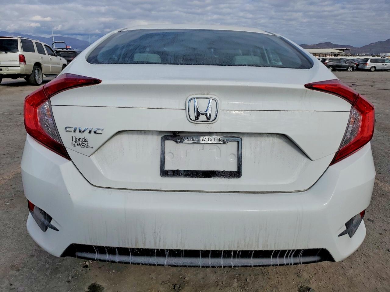 2017 HONDA CIVIC LX photo 6