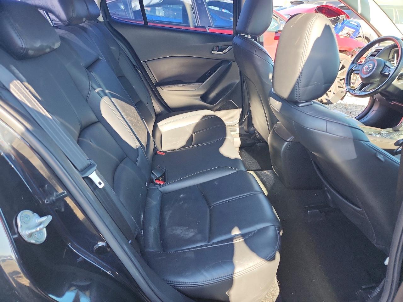 2018 MAZDA 3 TOURING photo 10