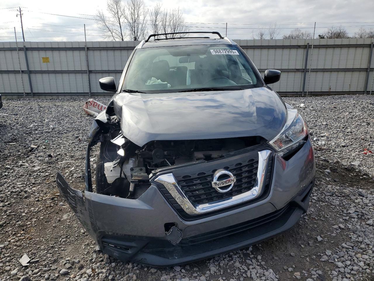 2018 NISSAN KICKS S photo 5