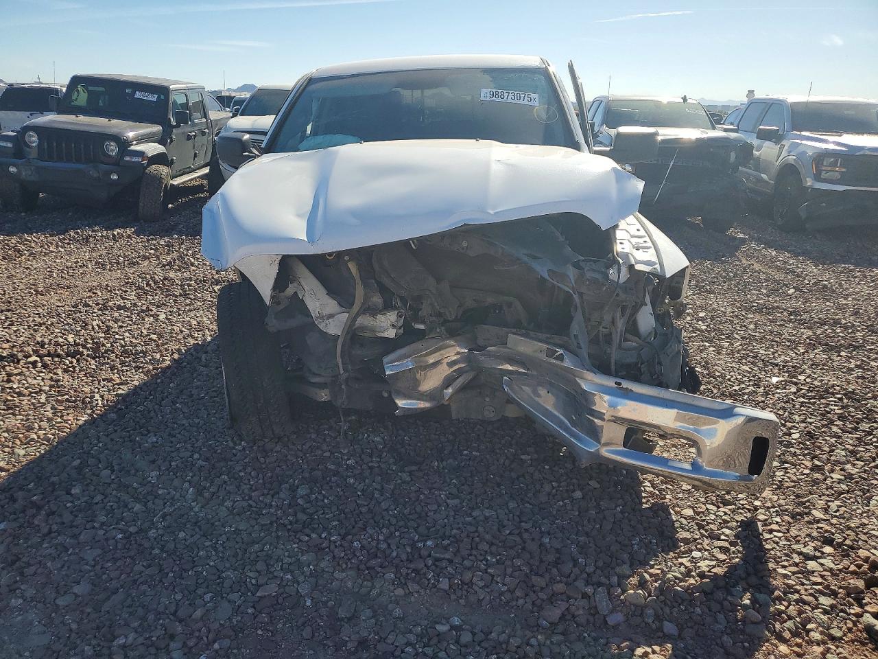 2015 RAM 1500 SLT photo 5