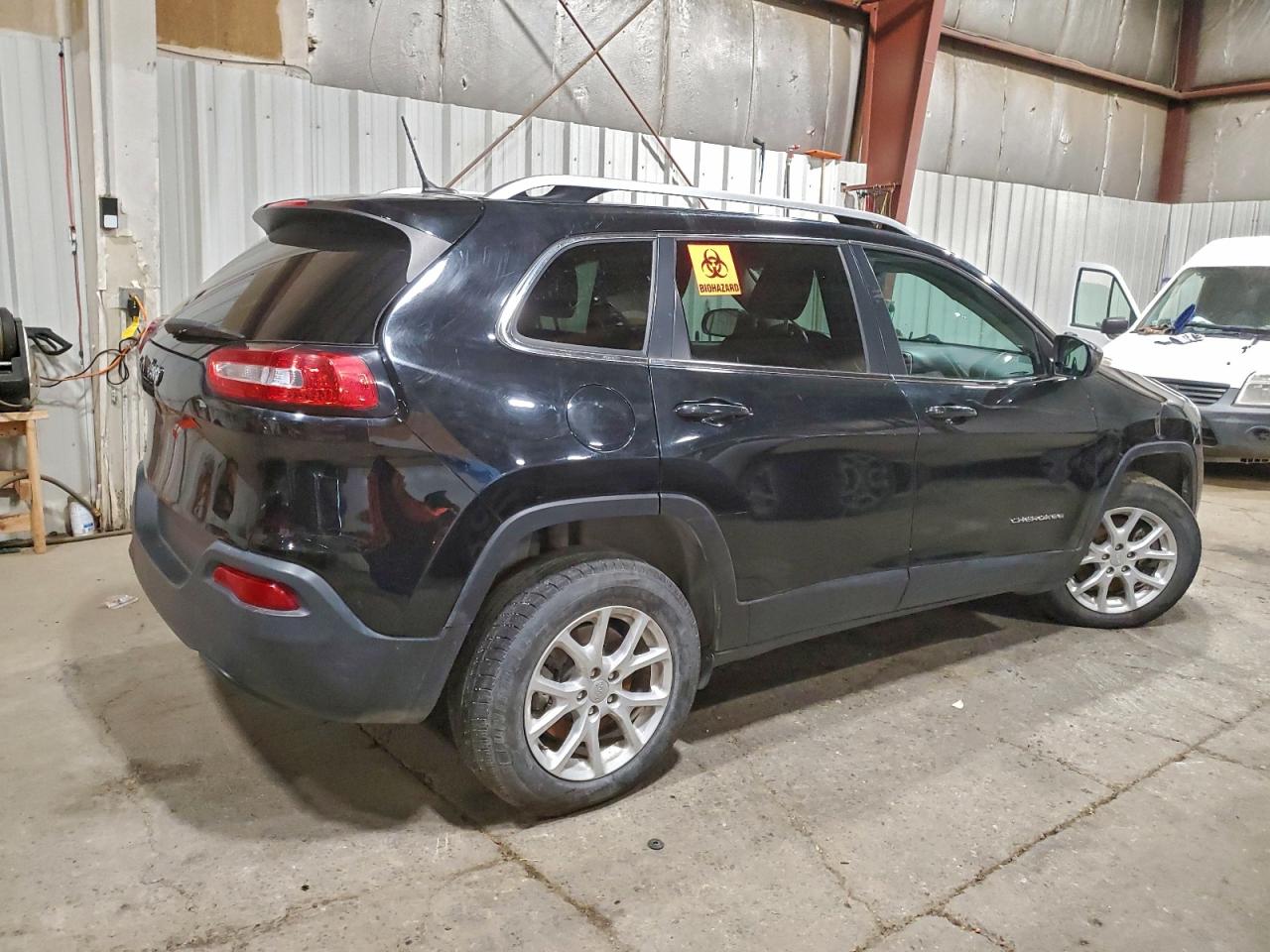 2018 JEEP CHEROKEE LATITUDE photo 3