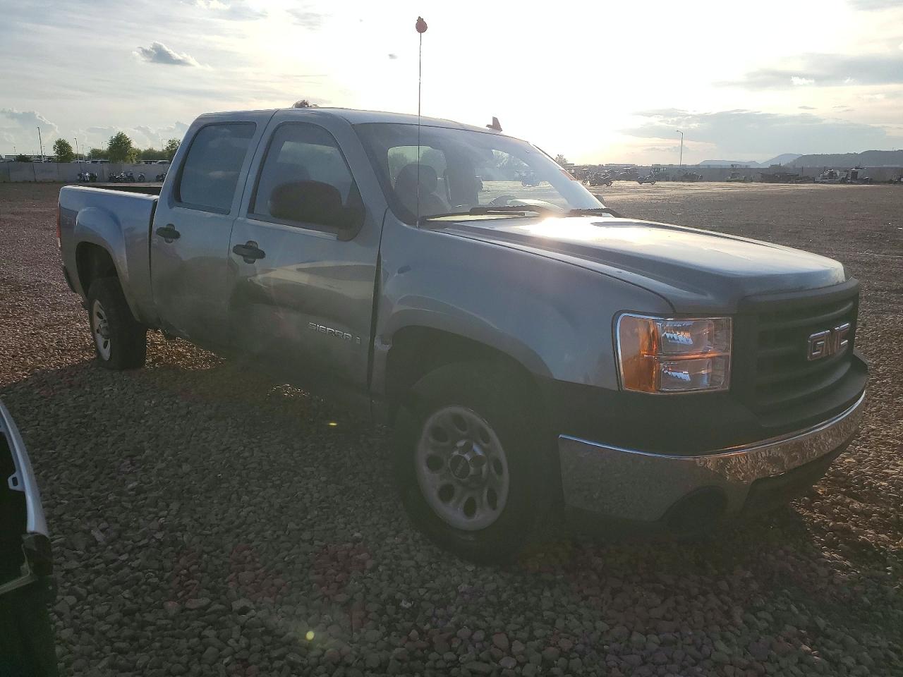 2007 GMC NEW SIERRA C1500 photo 4