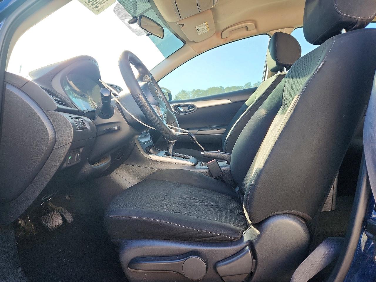 2019 NISSAN SENTRA S photo 19
