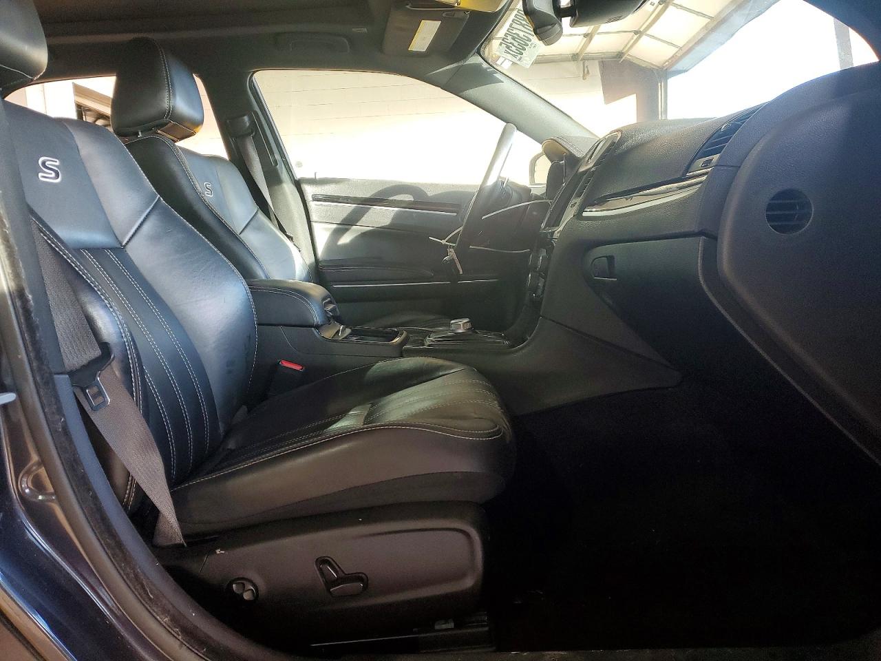2018 CHRYSLER 300 S photo 7