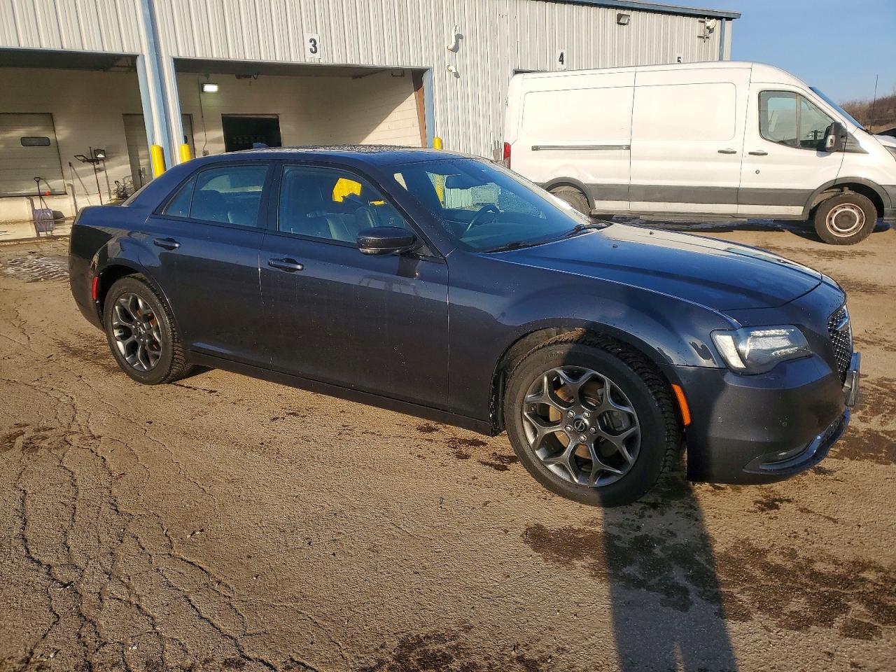 2018 CHRYSLER 300 S photo 4