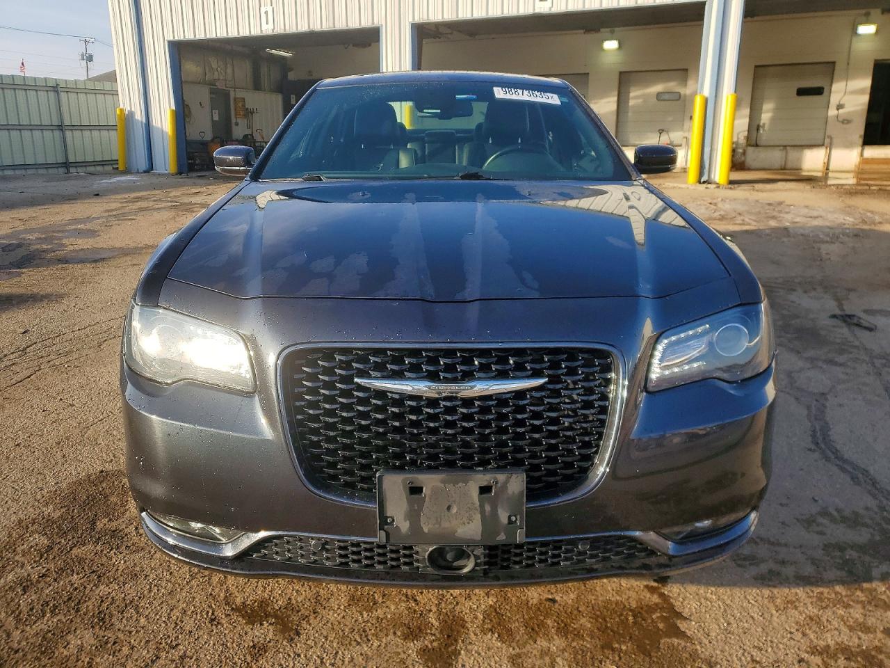 2018 CHRYSLER 300 S photo 5
