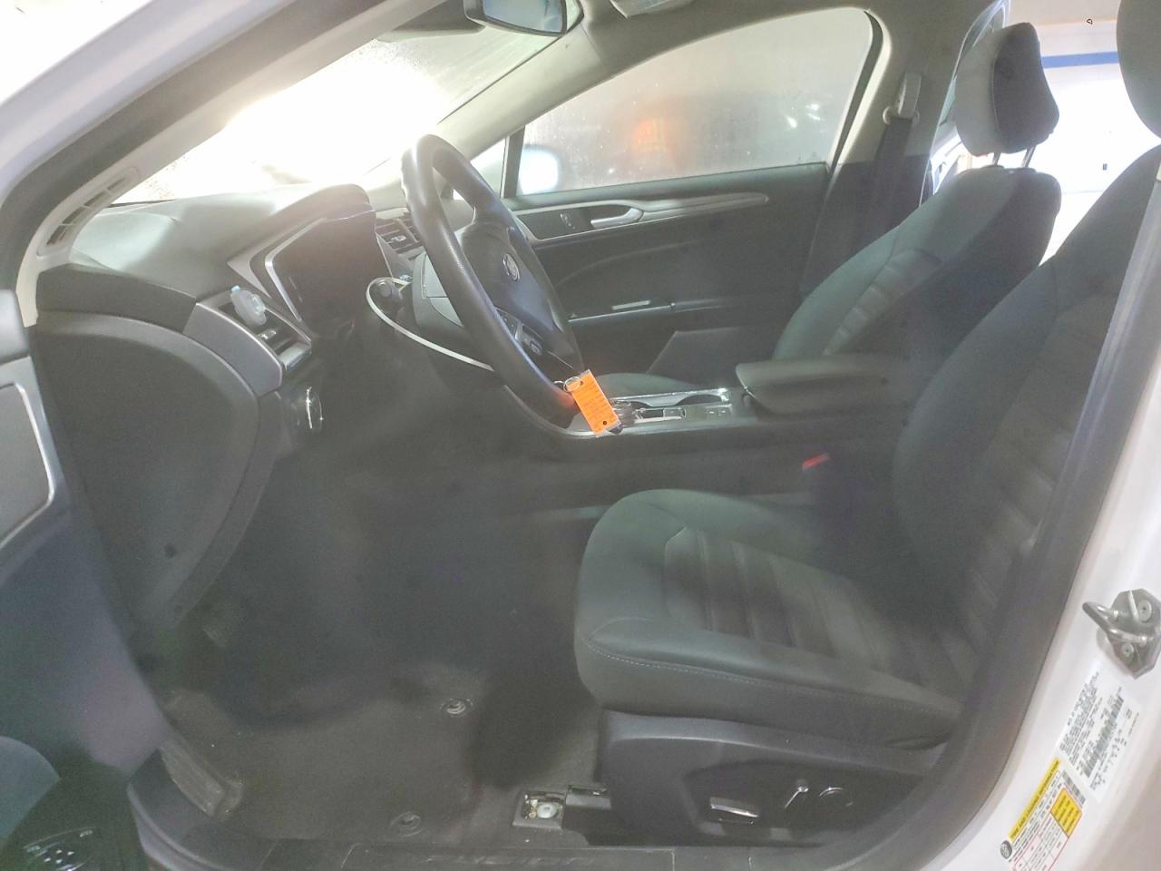2020 FORD FUSION SE photo 7