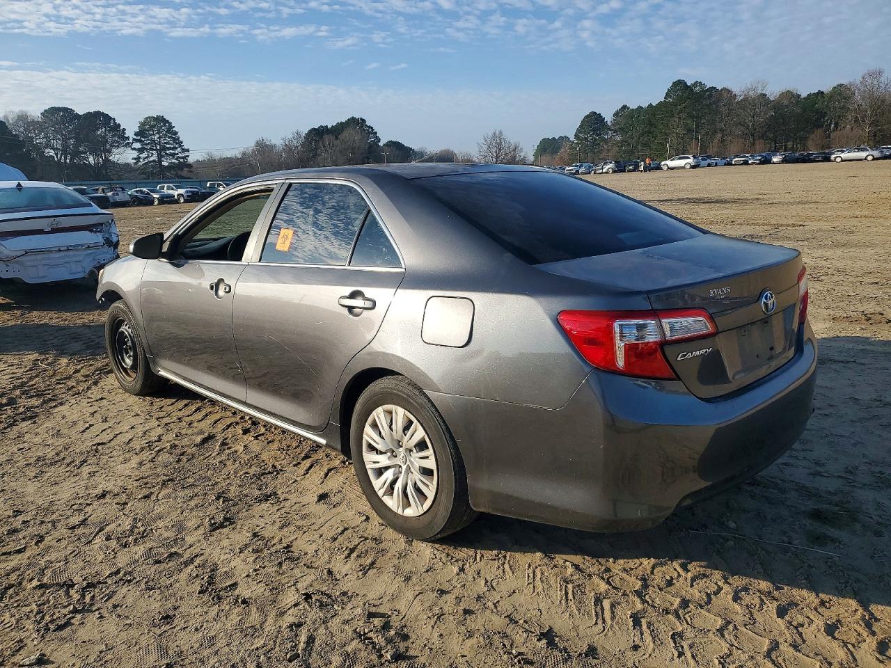 2012 TOYOTA CAMRY BASE photo 3