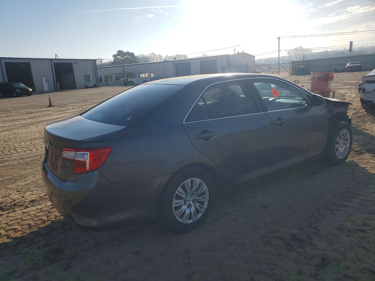 2012 TOYOTA CAMRY BASE photo 5