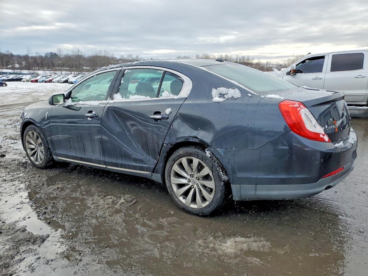 2013 LINCOLN MKS photo 3