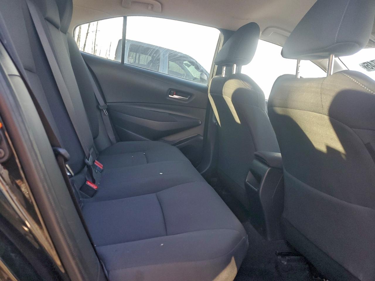 2021 TOYOTA COROLLA LE photo 10