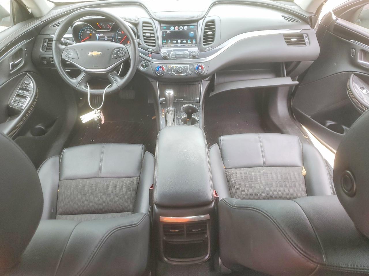 2018 CHEVROLET IMPALA LT photo 8