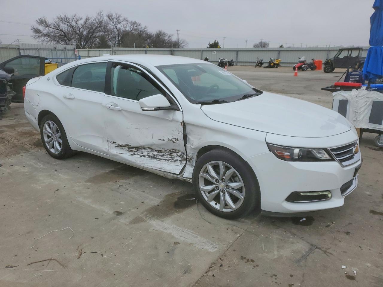 2018 CHEVROLET IMPALA LT photo 4