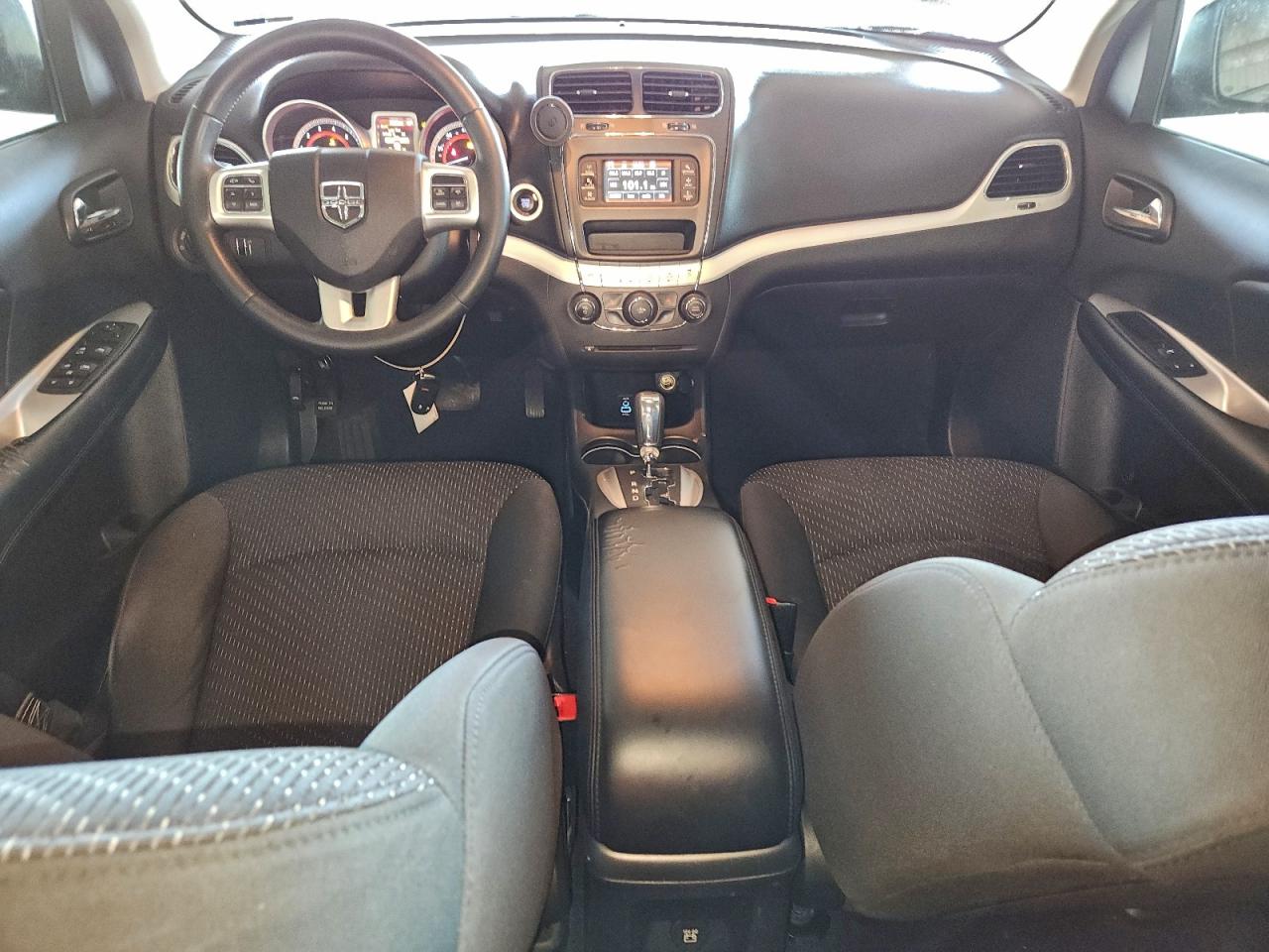2017 DODGE JOURNEY SE photo 8