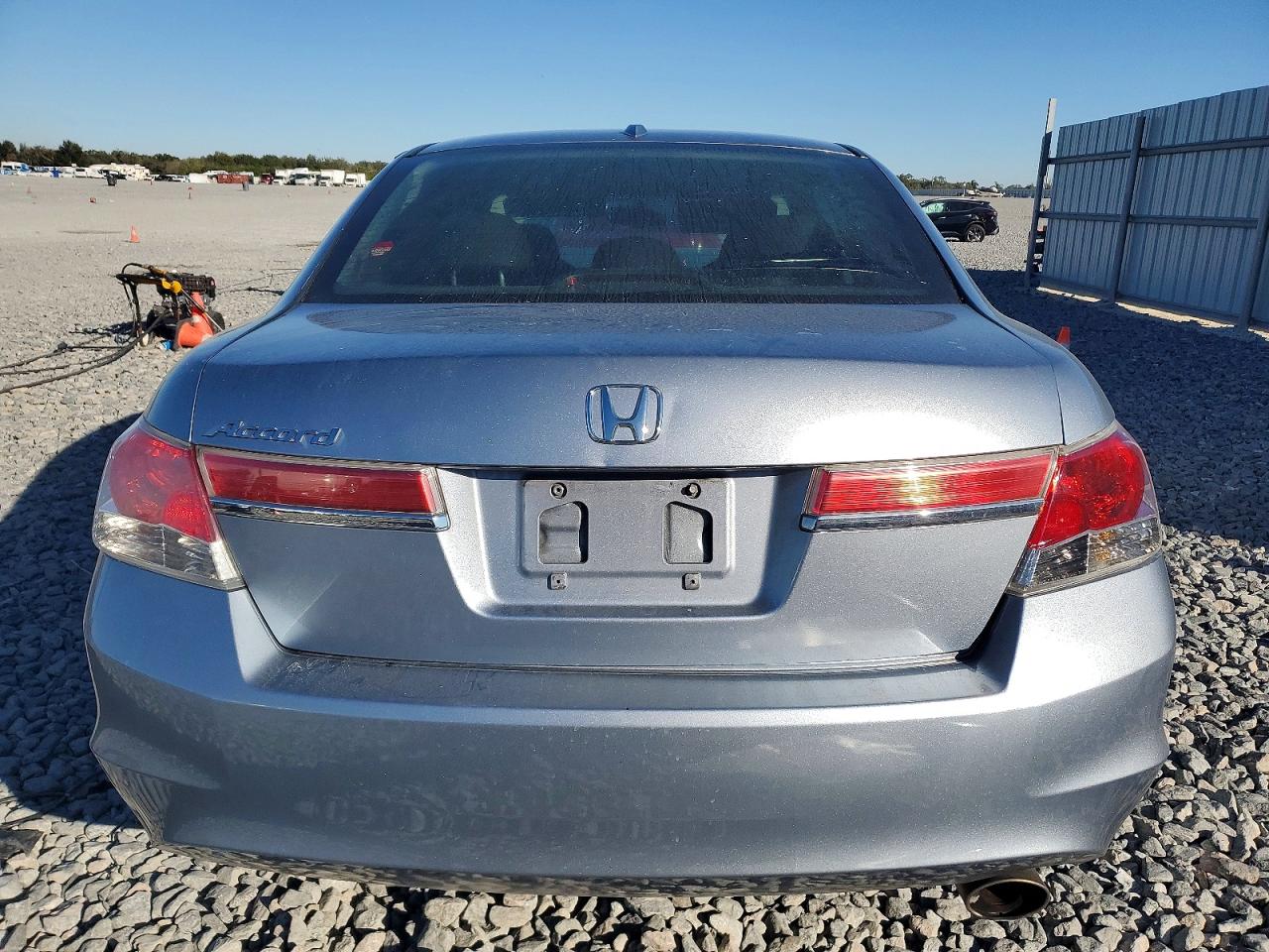 2011 HONDA ACCORD EXL photo 6