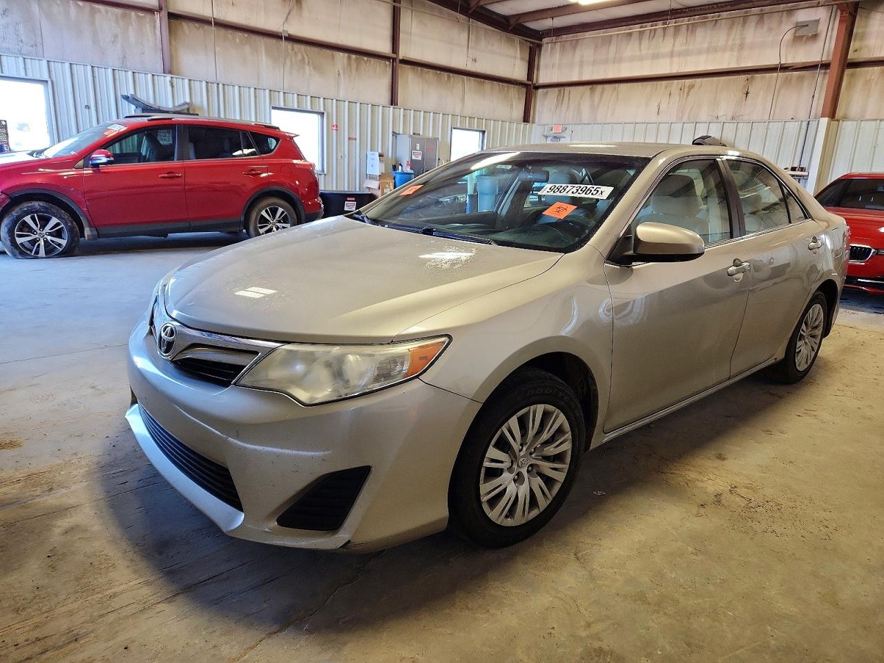 2014 TOYOTA CAMRY