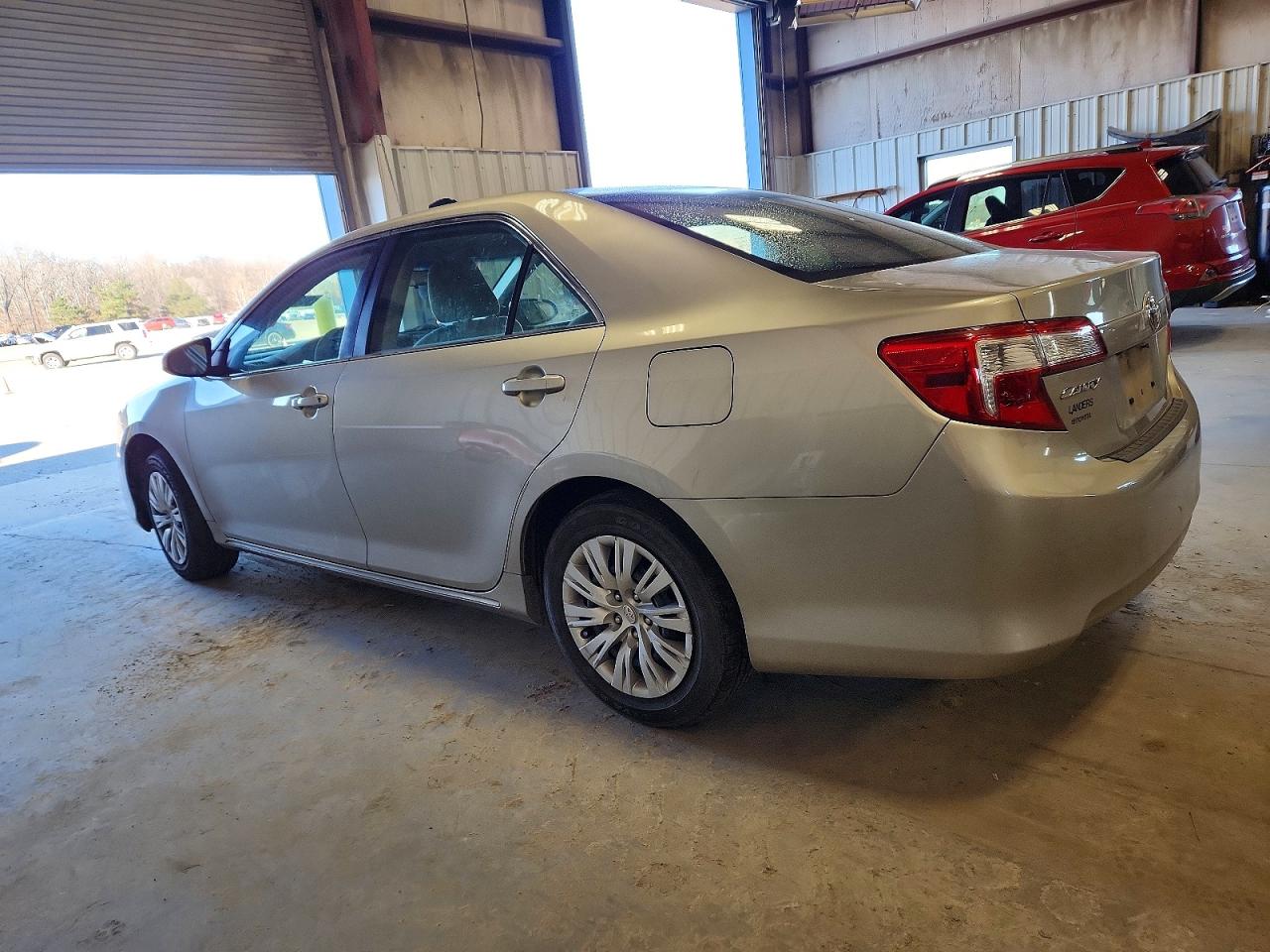 2014 TOYOTA CAMRY L photo 2