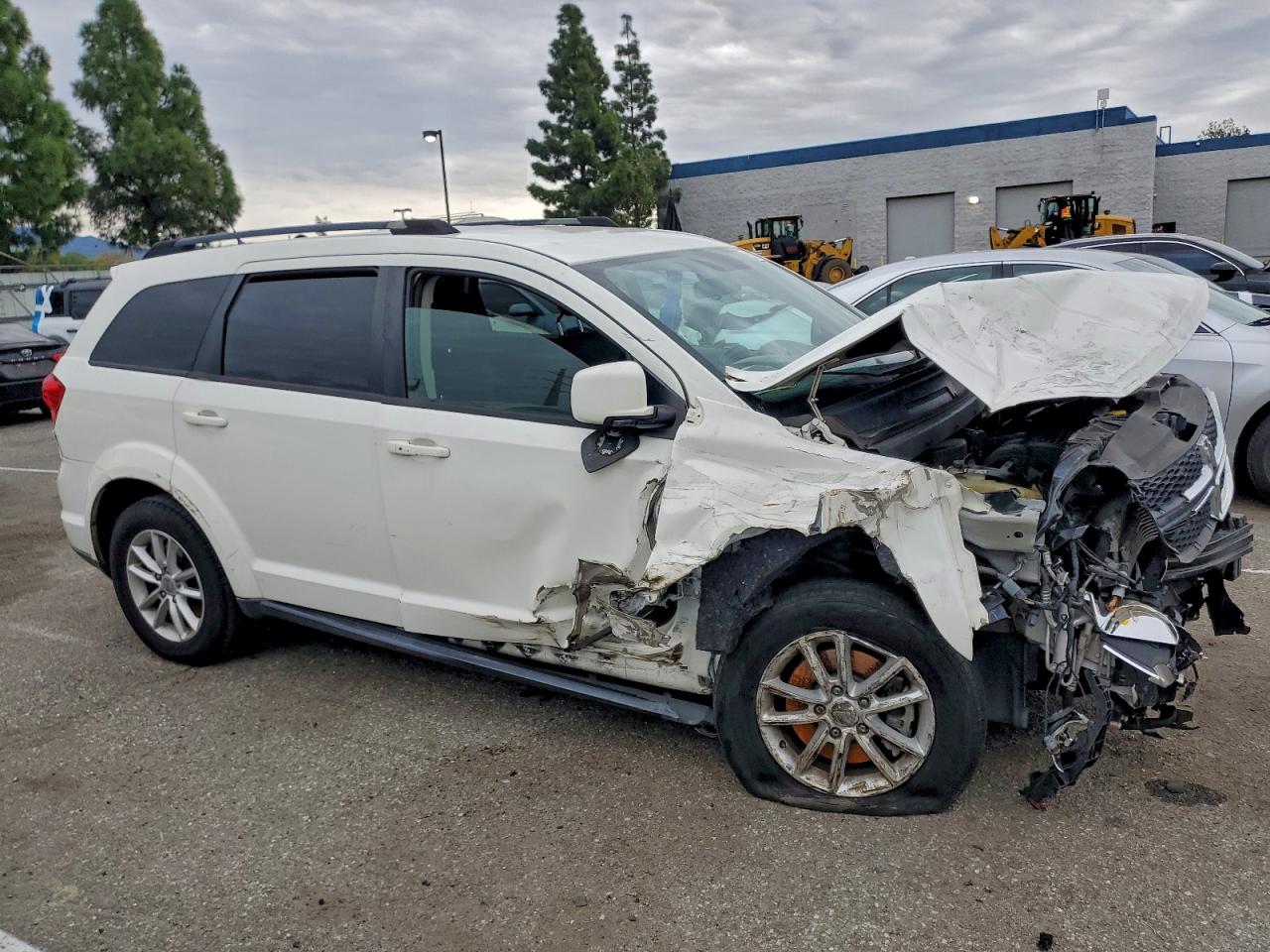 2014 DODGE JOURNEY SXT photo 4