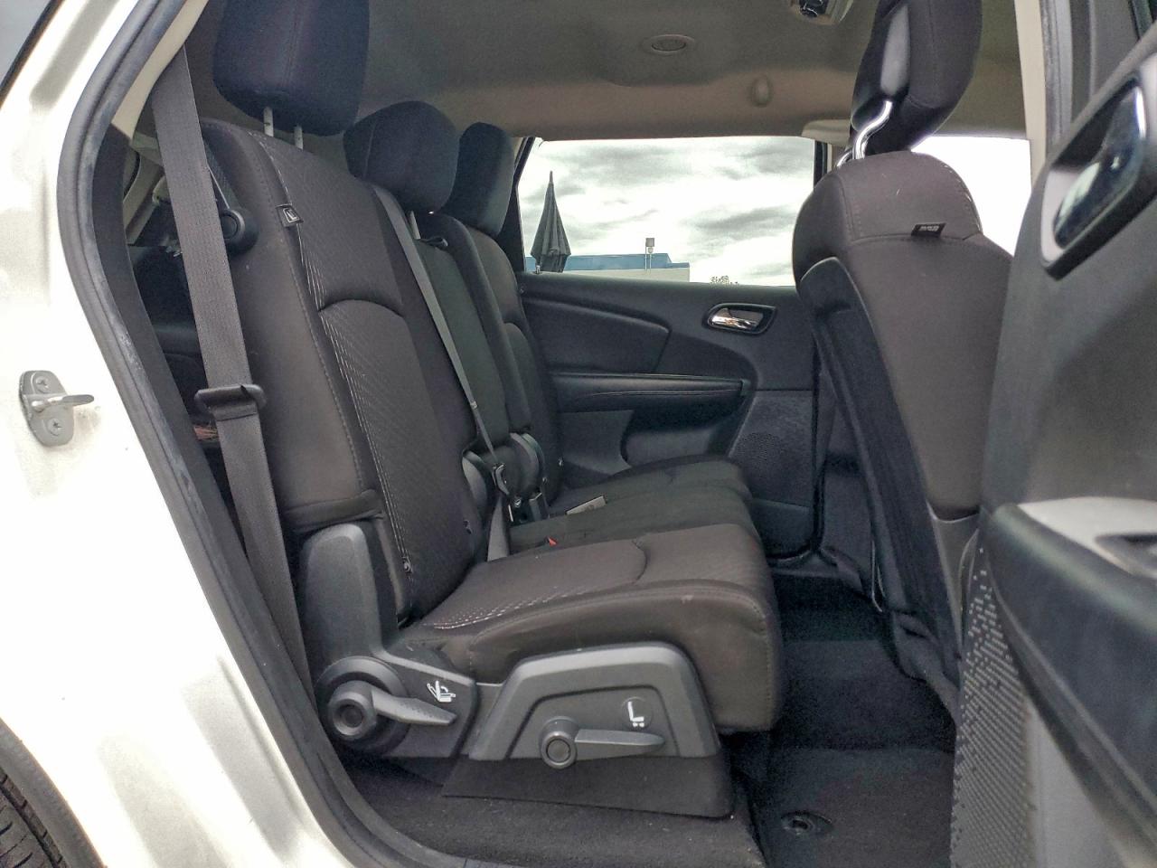 2014 DODGE JOURNEY SXT photo 11