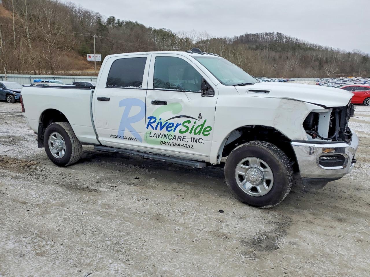 2025 RAM 2500 TRADESMAN photo 4
