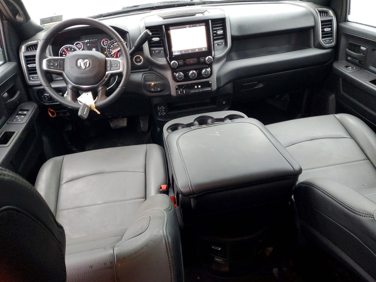 2025 RAM 2500 TRADESMAN photo 8